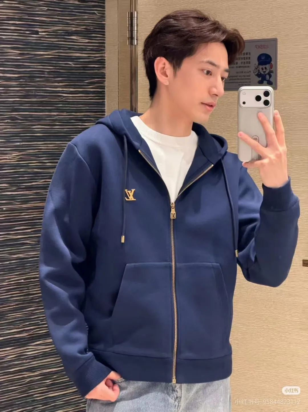 Louis Vuitton/Louis Vuitton leather logo zipper hooded jacket